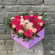Цветочная композиция из Розы в коробке в Николаевке Ростовской области