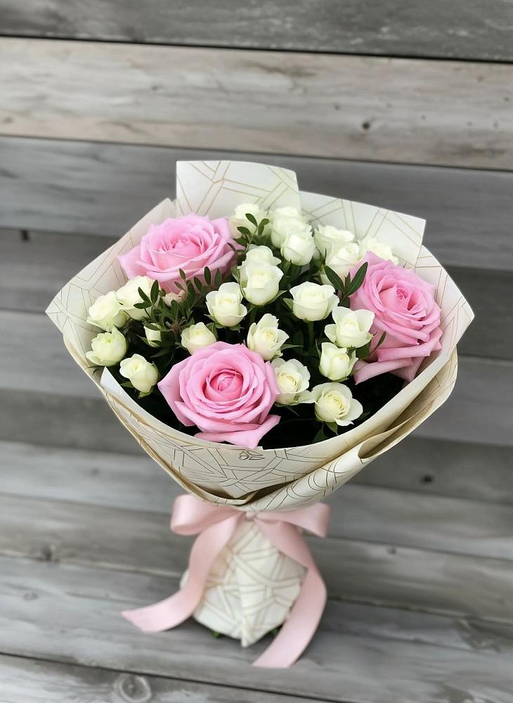 Букет цветов из: Розы в Николаевке Ростовской области