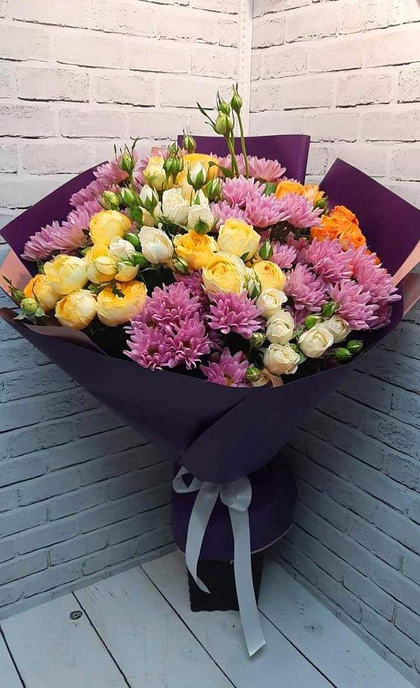 Букет цветов из: Хризантемы и Розы в Николаевке Ростовской области
