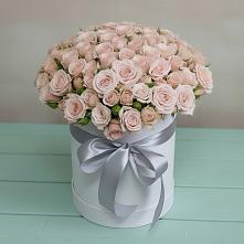 Цветочная композиция из Розы в шляпной коробке в Николаевке Ростовской области