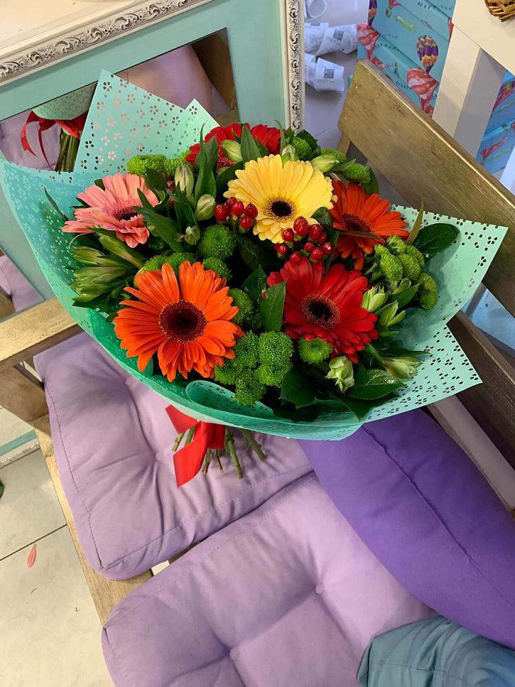 Букет цветов из: Герберы, Хризантемы и Альстромерии в Николаевке Ростовской области