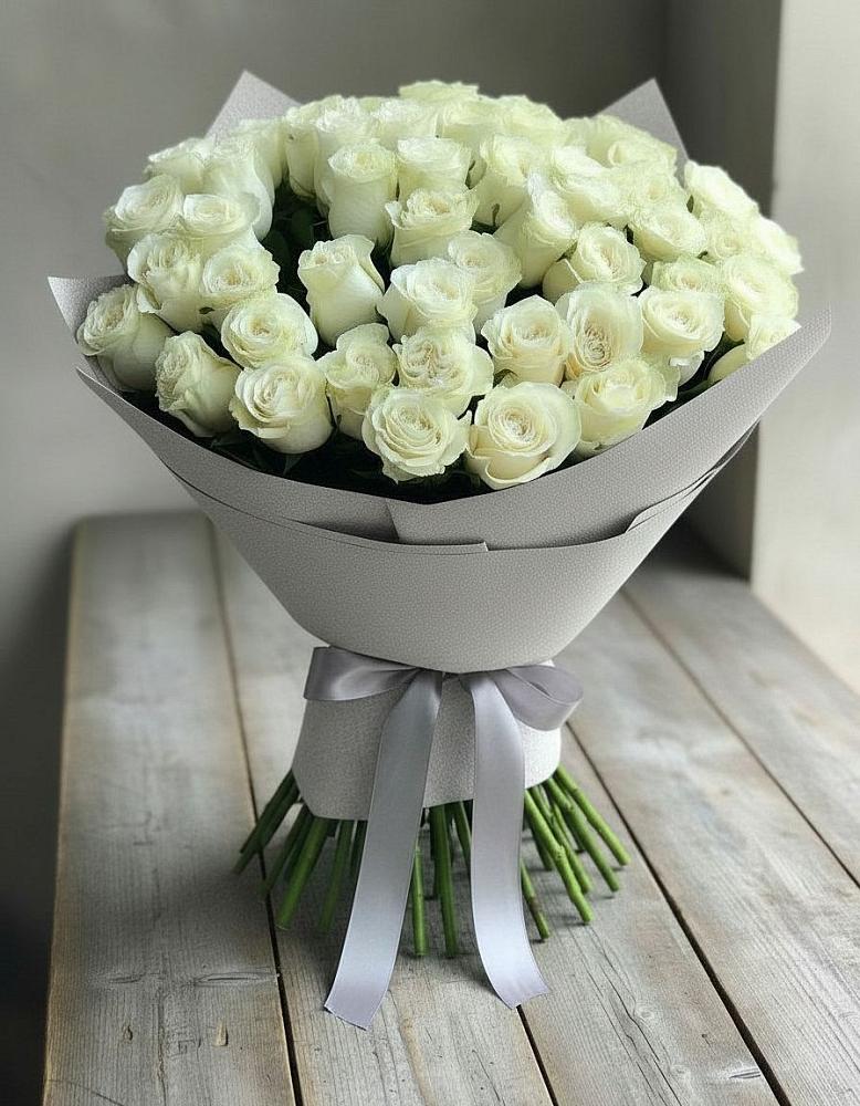 Букет 35 Белых роз в Николаевке Ростовской области