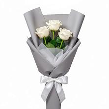 Букет 3 белые розы в Николаевке Ростовской области