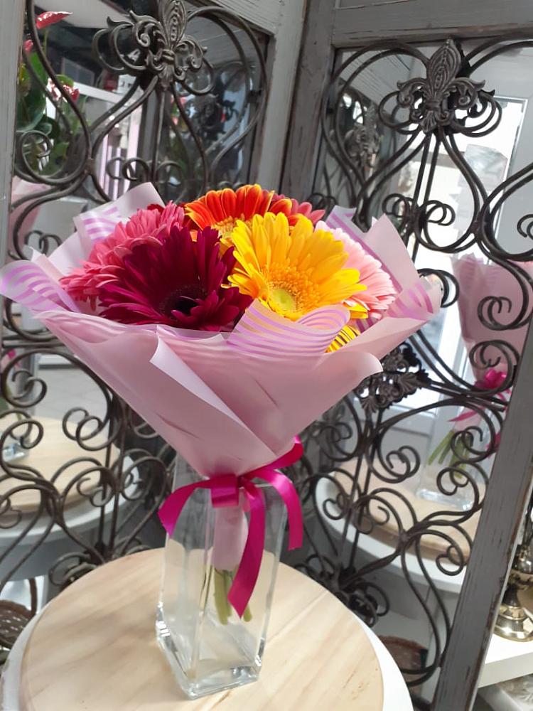 Букет цветов из: Герберы в Николаевке Ростовской области