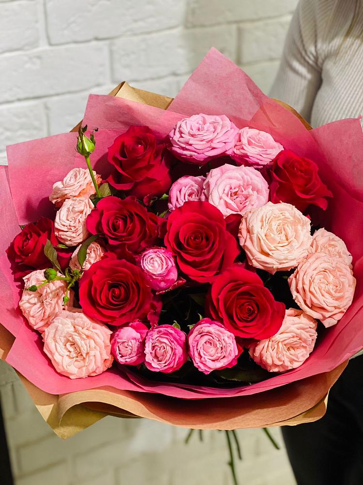 Букет цветов из: Розы в Николаевке Ростовской области