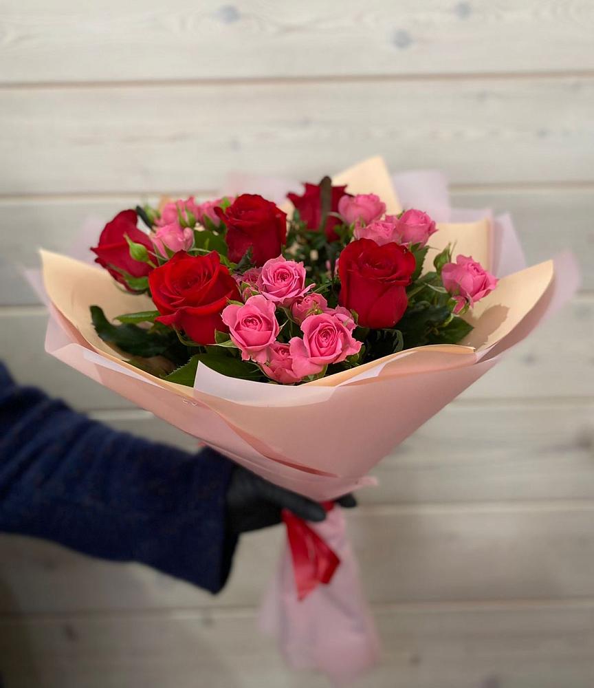 Букет цветов из: Розы в Николаевке Ростовской области