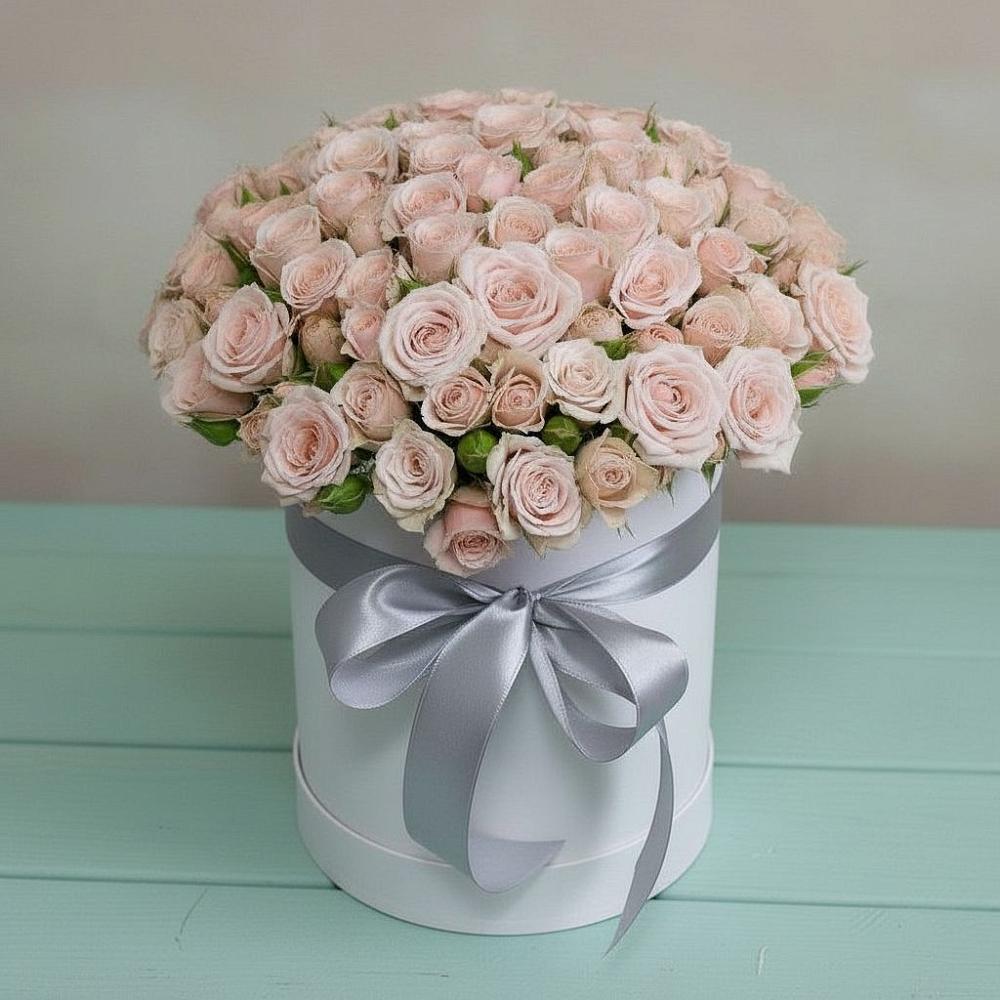 Цветочная композиция из Розы в шляпной коробке в Николаевке Ростовской области